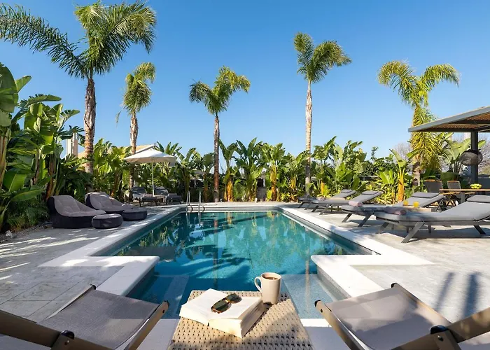 Palmeral Luxury Suites